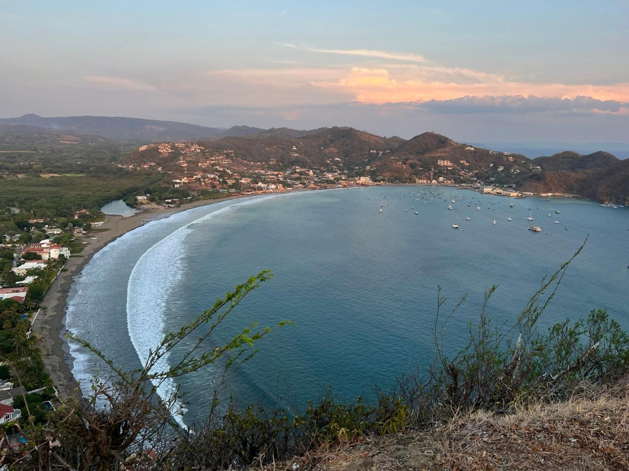Buena Onda Backpackers Ξενοδοχείο San Juan del Sur Εξωτερικό φωτογραφία